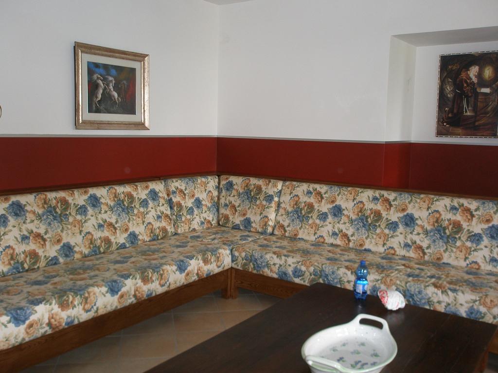 Convento Cappuccini Casa S. Paolo Ξενοδοχείο Βιτέρμπο Δωμάτιο φωτογραφία